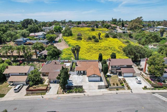 2044 Siegle Dr, Lemon Grove CA: https://media.crmls.org/mediaz/c162c7ad-911d-4ba9-b4a2-04d0e60bfc02.jpg