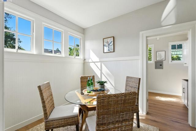 1247 Sherman, Alameda CA: https://media.crmls.org/mediaz/c162d33b-ce03-474b-ac29-95e3f034231f.jpg