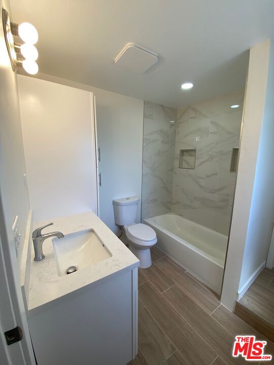 2521 Verde Street, Los Angeles CA: https://media.crmls.org/mediaz/c162fa9d-68a1-435f-9ebd-83213026abe1.jpg
