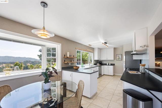 Image 9 of 46 For 1051 Lea Dr  