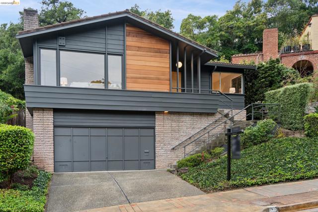 Image 1 of 39 For 7 Cavanaugh  