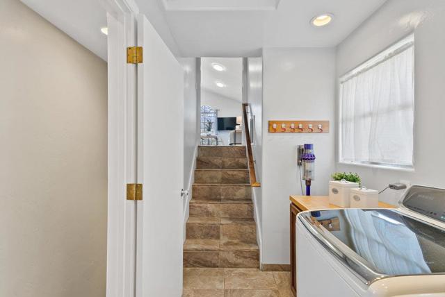 405 Esmeralda Drive, Santa Cruz CA: https://media.crmls.org/mediaz/c1641cec-e7e4-4c85-87d0-e57b2f8efabc.jpg
