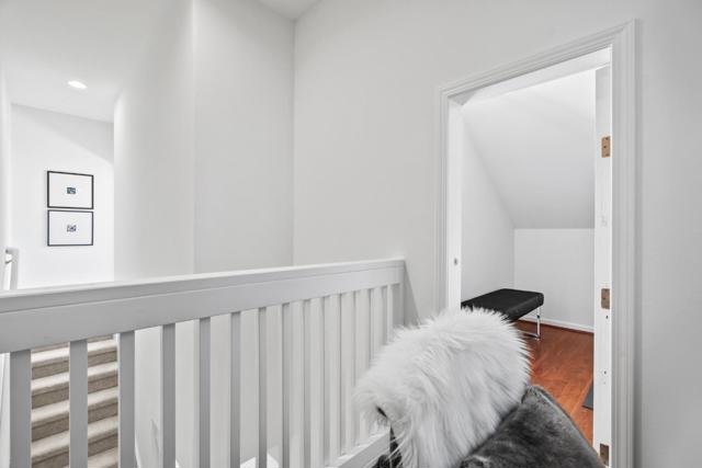 748 Cottage Court, Mountain View CA: https://media.crmls.org/mediaz/c16468bd-03e4-44fe-8e24-e65e6e5dd15f.jpg