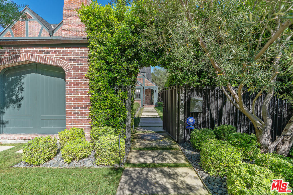 MLS #26857649 image #1