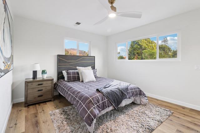 1917 Friendly Drive, Vista CA: https://media.crmls.org/mediaz/c164c63f-b5c9-44e3-9497-ef8099c02a7a.jpg