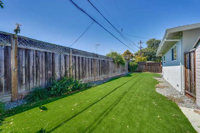 898 La Plata Plaza, Campbell CA: https://media.crmls.org/mediaz/c165958b-1d37-45b6-a9df-ac72f78e2ff6.jpg