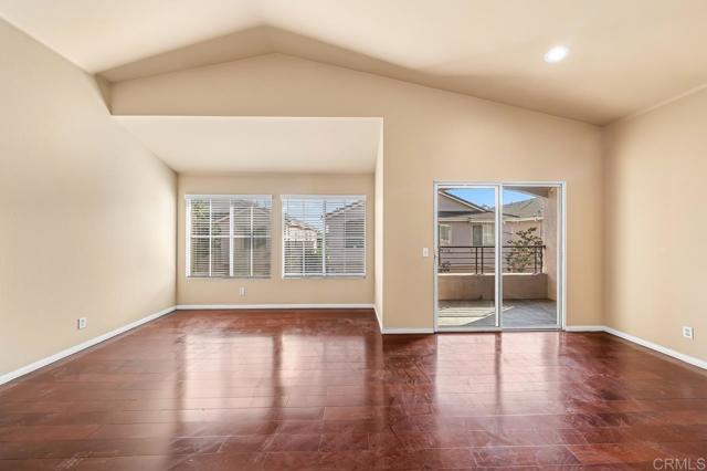 1259 El Cortez Court, Chula Vista CA: https://media.crmls.org/mediaz/c1666e81-e4eb-49b5-be70-d04fb2dbd2bf.jpg