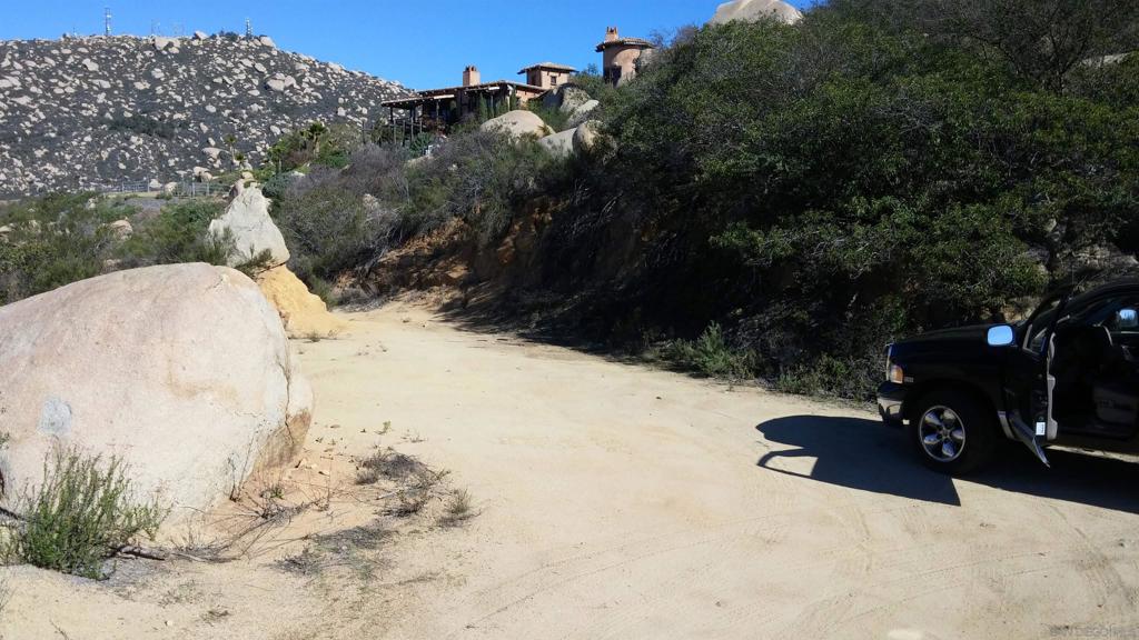 MLS #250037625SD image #12