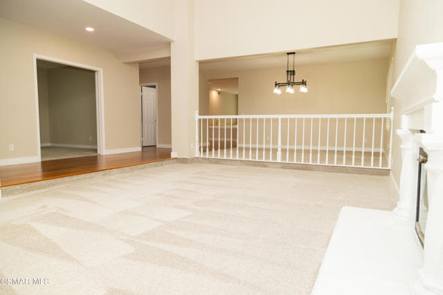 3154 Provence Place, Thousand Oaks CA: https://media.crmls.org/mediaz/c166d9ae-bb5c-419d-8635-09cbc3c3fb18.jpg