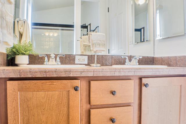 138 Steven Lane, Oceanside CA: https://media.crmls.org/mediaz/c166e087-94c7-46fa-bc14-d2bd76541576.jpg