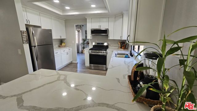 7024 Laurel Place, Highland CA: https://media.crmls.org/mediaz/c168c2a1-6b6b-431d-9638-cd8f1e088450.jpg