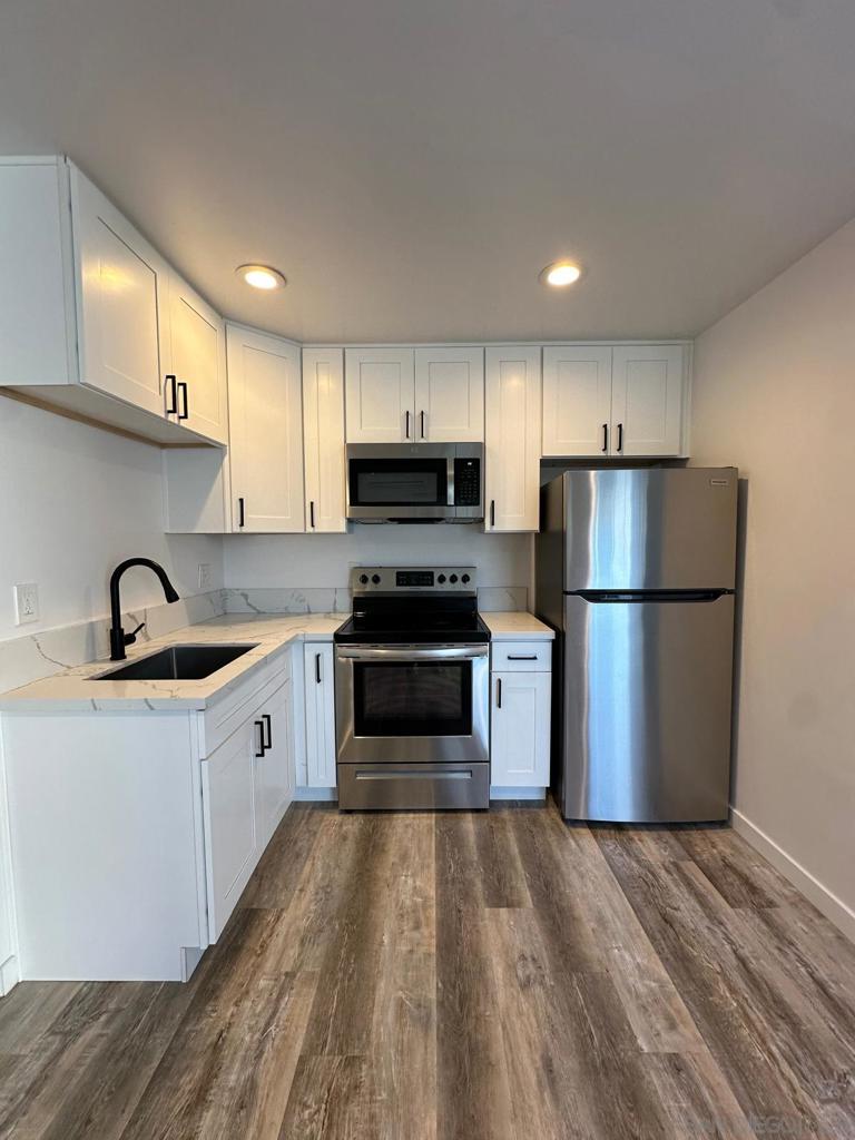 4462 32nd - photo 3