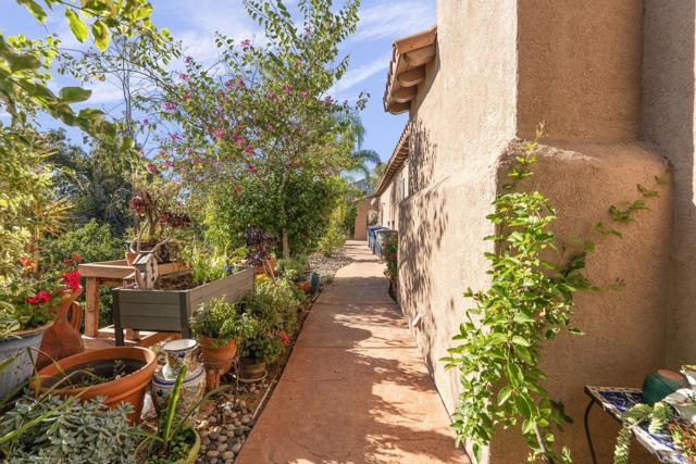 Detail Gallery Image 45 of 73 For 15141 Post Oak Ln, El Cajon,  CA 92021 - 3 Beds | 3/1 Baths