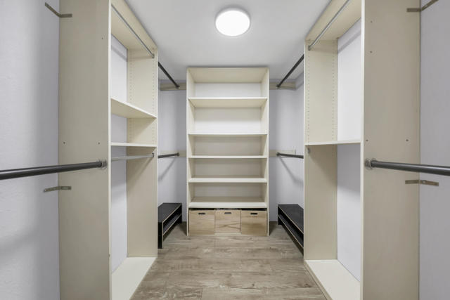 41515 Navarre Court, Palm Desert CA: https://media.crmls.org/mediaz/c169918c-a9d4-41d3-8c00-102f14298332.jpg