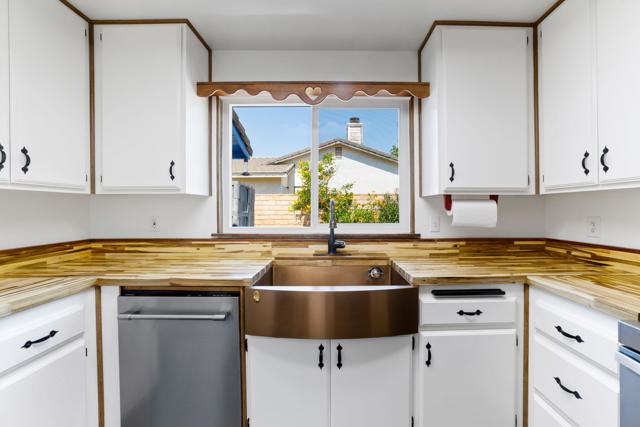 1548 Teton St Street, San Bernardino CA: https://media.crmls.org/mediaz/c16a1f01-9628-4bcd-a534-c5dff1e14b02.jpg