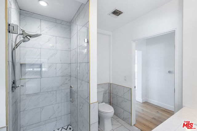 5510 Wilbur Avenue, Los Angeles CA: https://media.crmls.org/mediaz/c16a6bc6-0cdf-4a3a-aebe-0b1d6b8f4e8e.jpg