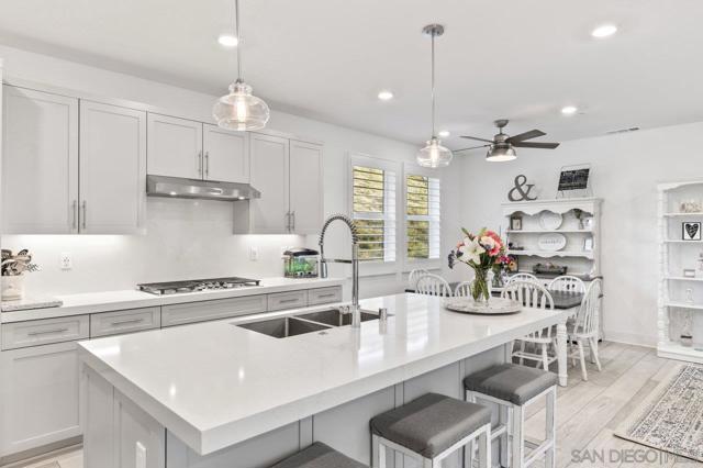 15447 Van Lodensteyn Way, San Diego CA: https://media.crmls.org/mediaz/c16b7845-d039-4a51-b1bd-fddcb6e7adaa.jpg