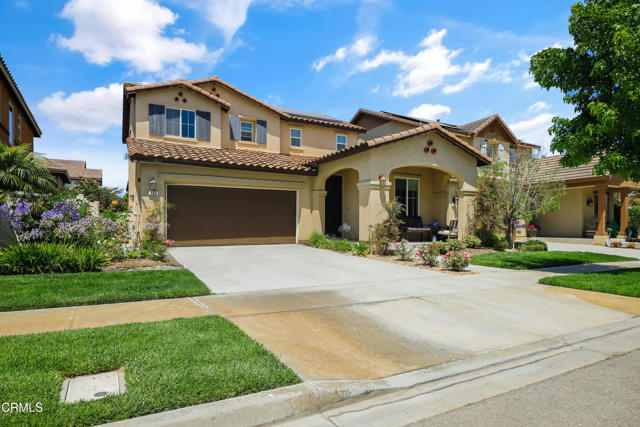 Detail Gallery Image 1 of 27 For 665 Tiber River Way, Oxnard,  CA 93036 - 3 Beds | 3 Baths