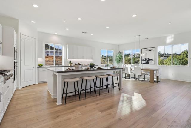 29527 Viking View Ln, Valley Center CA: https://media.crmls.org/mediaz/c16bfe01-c952-409f-8af8-abfce5e08f02.jpg