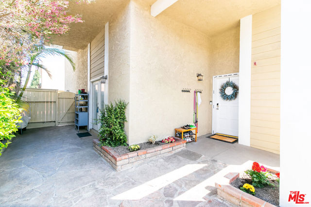 2119 DUFOUR Avenue, Redondo Beach, California 90278, 4 Bedrooms Bedrooms, ,2 BathroomsBathrooms,Residential,Sold,DUFOUR,22138987