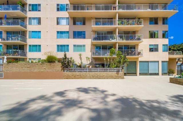 3634 7th Ave, San Diego CA: https://media.crmls.org/mediaz/c16deeb0-4547-445d-8358-40fb1f50ab39.jpg