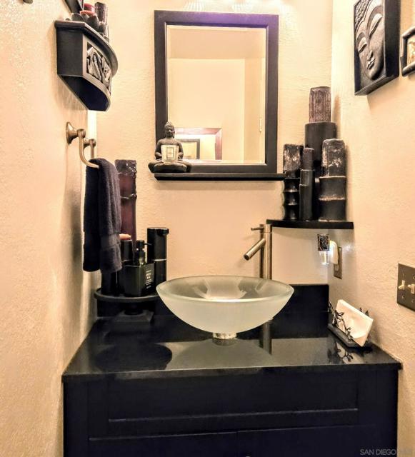 11407 Madera Rosa Way, San Diego CA: https://media.crmls.org/mediaz/c16e37c8-df35-4a29-a8f9-0b8e89ef13a3.jpg