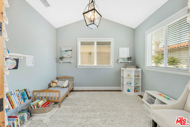 Bonus Room: Office, study, playroom or more!