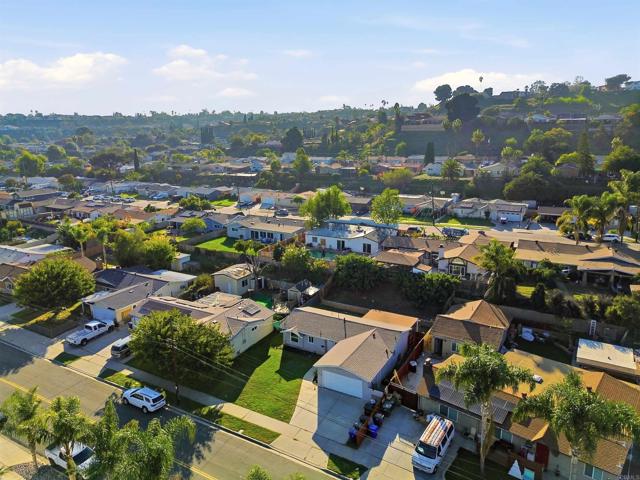 738 Carlsbad Street, Spring Valley CA: https://media.crmls.org/mediaz/c16f0fbb-f366-411b-8255-90bc7334eea2.jpg