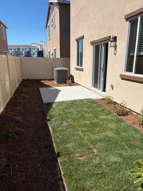 Detail Gallery Image 13 of 14 For 28277 via Garnicia, Temecula,  CA 92591 - 3 Beds | 2/1 Baths