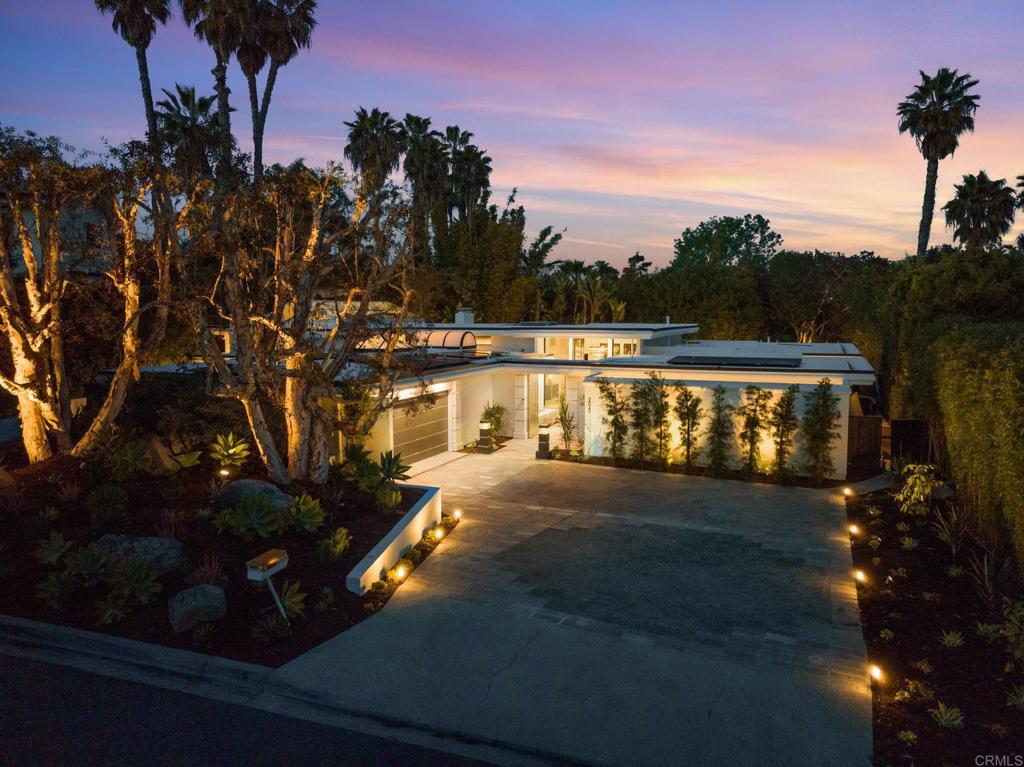 2020 Playa Road