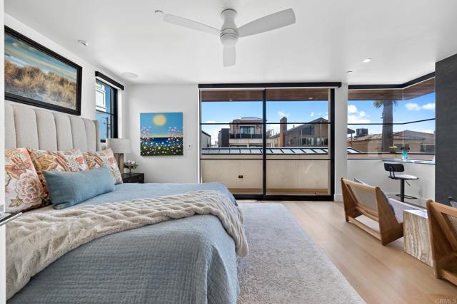 Detail Gallery Image 26 of 72 For 119 41st St, Newport Beach,  CA 92663 - 3 Beds | 5 Baths