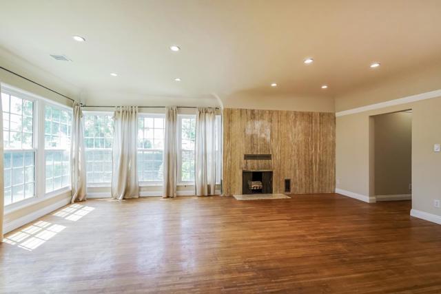 2301 N Commonwealth Avenue, Los Angeles CA: https://media.crmls.org/mediaz/c1722d7a-ff05-41d2-801d-6a9dd9a907bf.jpg