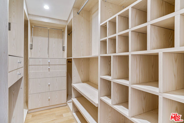 809 Brooks Avenue, Venice CA: https://media.crmls.org/mediaz/c172a7a5-3714-4f53-9132-7fee39dfde3d.jpg