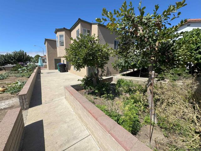 3102 Fenelon St, San Diego CA: https://media.crmls.org/mediaz/c172d04e-05f4-4f94-9850-ef0f9f6a49ef.jpg