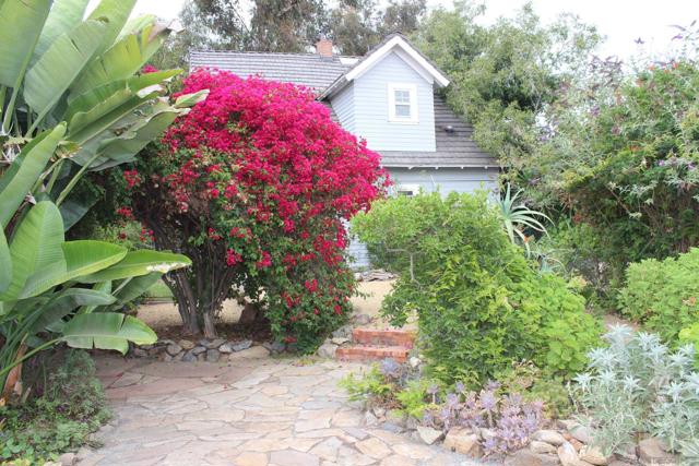 1035 Edgemont Place, San Diego CA: https://media.crmls.org/mediaz/c1730026-8598-4226-a013-2a7daf09723e.jpg