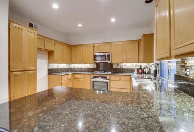 2300 Palomira Court, Chula Vista CA: https://media.crmls.org/mediaz/c1732980-08fa-4587-bdd1-2a353a3b3640.jpg