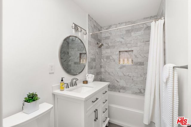 2804 Spreckels Lane, Redondo Beach, California 90278, 3 Bedrooms Bedrooms, ,2 BathroomsBathrooms,Residential,Sold,Spreckels,25587309 2804 Spreckels Lane, Redondo Beach, California 90278, 3 Bedrooms Bedrooms, ,2 BathroomsBathrooms,Residential,Sold,Spreckels,25587309