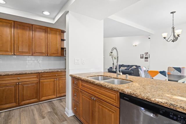 15913 Avenida Villaha, San Diego CA: https://media.crmls.org/mediaz/c173dc14-b3c3-4430-8c10-07e1cab6108a.jpg