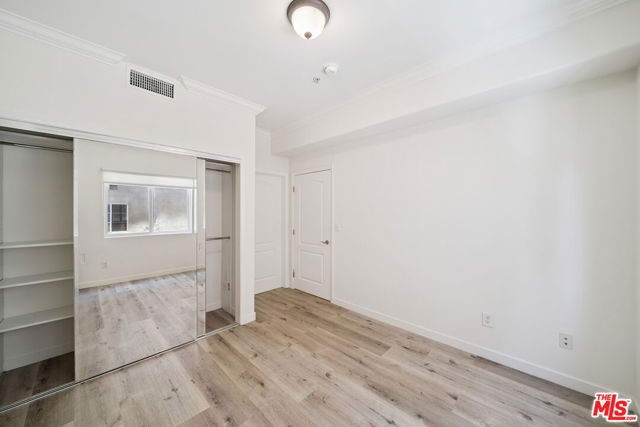 2335 S Bentley Avenue, Los Angeles CA: https://media.crmls.org/mediaz/c1744b4b-f9a4-4eb4-8027-52049c9dd757.jpg
