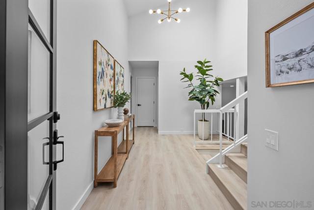 2294 Caminito Preciosa Norte, La Jolla CA: https://media.crmls.org/mediaz/c175fe06-92da-4cc4-88b5-43fd91324769.jpg