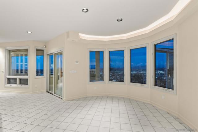 10595 Russell Road, La Mesa CA: https://media.crmls.org/mediaz/c176711f-e204-44bb-902a-bee600a437c0.jpg