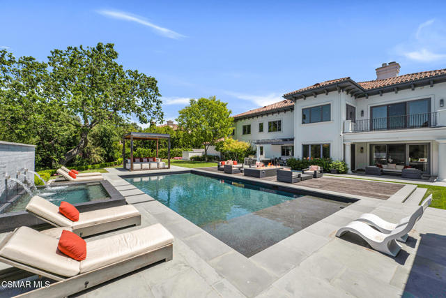 2259 Melford Court, Westlake Village CA: https://media.crmls.org/mediaz/c176c352-3f8d-4664-b054-d80e84a8ed0c.jpg