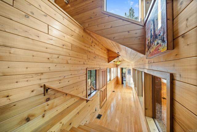 Detail Gallery Image 5 of 75 For 24938 Roble Drive, Idyllwild,  CA 92549 - 3 Beds | 2/1 Baths