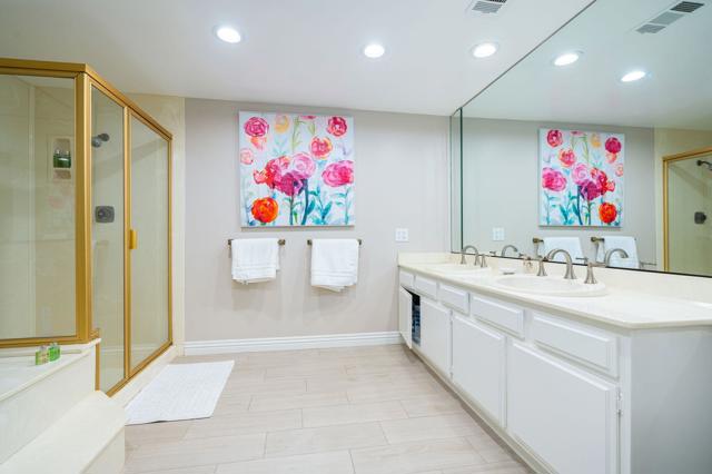 153 Camino Arroyo N, Palm Desert CA: https://media.crmls.org/mediaz/c179db18-23ec-4e5b-9648-704ebba9c787.jpg
