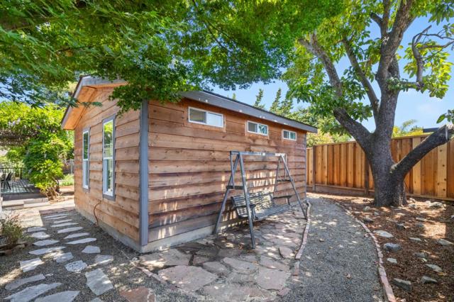 934 Hickory Way, Fremont CA: https://media.crmls.org/mediaz/c17a00d4-e1ec-494e-9975-06796b3b18d7.jpg