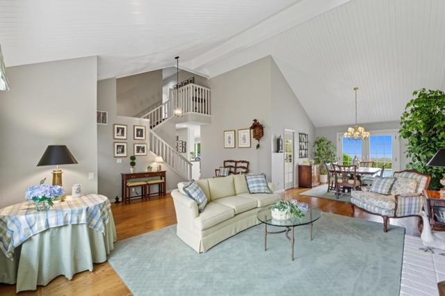 7 Somerset Court, Belmont CA: https://media.crmls.org/mediaz/c17a9241-f70e-49fb-9e5f-f4c7afb1203f.jpg