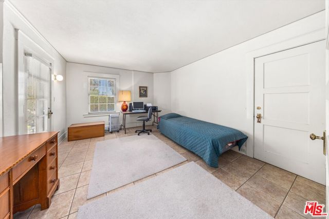 1060 Tremonto Road, Santa Barbara CA: https://media.crmls.org/mediaz/c17acc8b-30e6-4d50-a9b1-f3c7312ef203.jpg