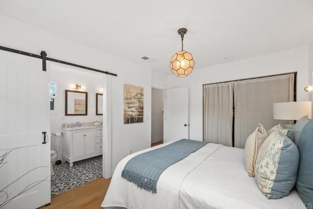 1400 Angelus Avenue, Los Angeles CA: https://media.crmls.org/mediaz/c17afcca-07ed-4599-a0fd-c22437eeabda.jpg