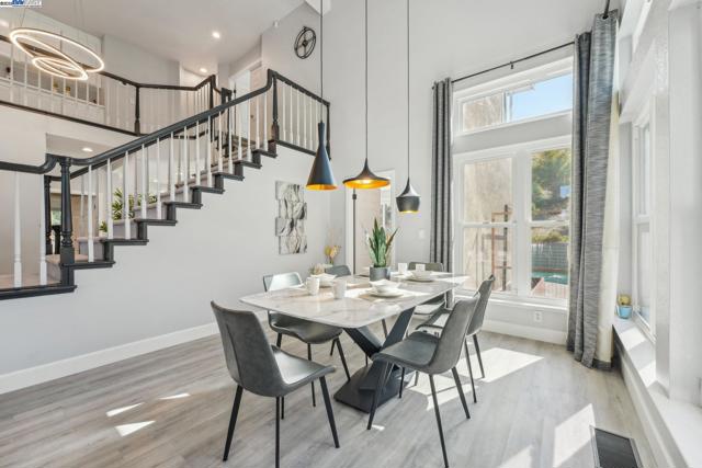 8244 Brittany Dr, Dublin CA: https://media.crmls.org/mediaz/c17ba3e3-f5e9-416b-802a-04ad6c6f0783.jpg