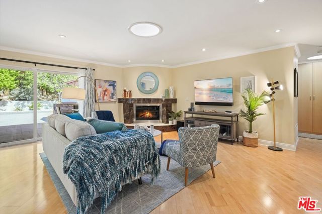 7152 Pomelo Drive photo 3